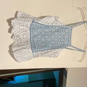 Cleaning out my closet and this doesn’t fit anymore :)